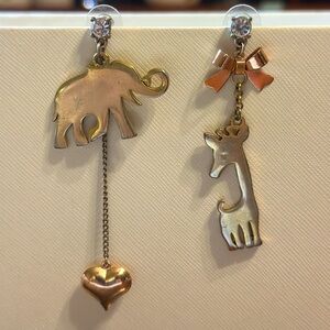 BETSEY JOHNSON HAUTE COUTURE EARRINGS BOWS STONES SAFARI ANIMALS RETIRED RARE